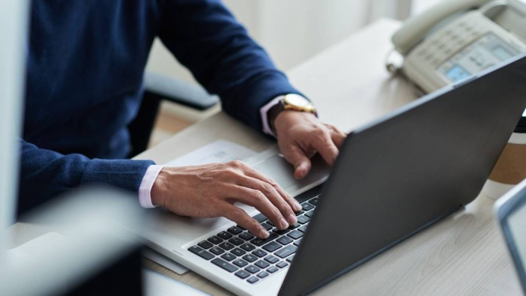 Jó ötlet használt laptopot vásárolni? Amit mindenképpen tudnod kell